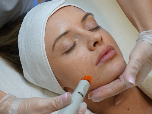 Вакуумная чистка кожи HydraFacial