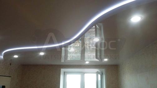 Натяжные потолки с подсветкой в Красноярске цены и фото в интерьере ...