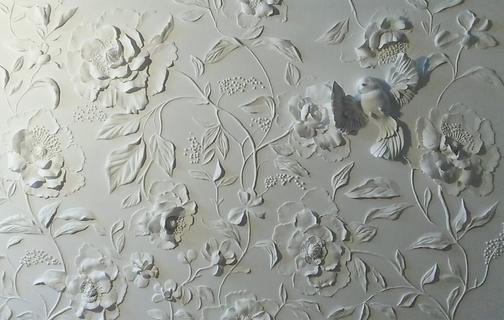 Мастер по изготовлению барельефа из гипса
