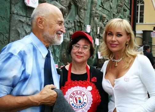 Сағат толқумен аяқталды Сасық есектер