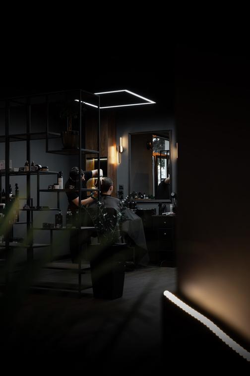 БАРБЕРШОП \"CHAPTER\" В ГОРОДЕ САНКТ-ПЕТЕРБУРГ. ПРЕМИАЛЬНЫЕ МУЖСКИЕ СТРИЖКИ