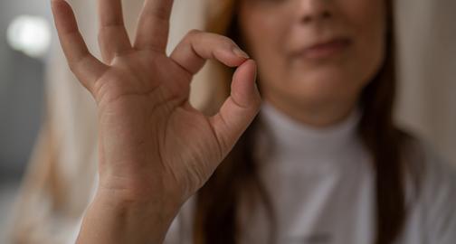 Трихотилломании - выдёргивания волос. Все о лечение болезни.