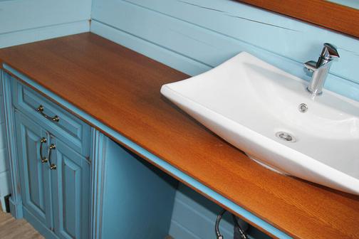 Мебель для ванной комнаты из массива дерева на заказ от производителя ...