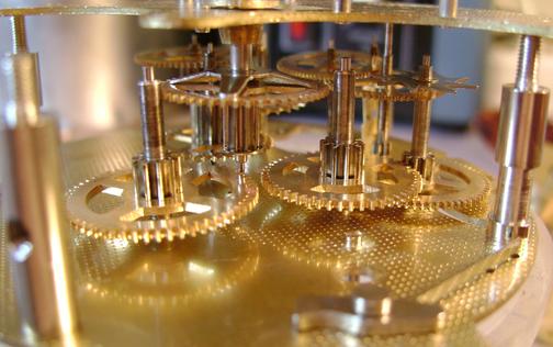 Ремонт настольных часов в Москве – официальный сервис WatchServices