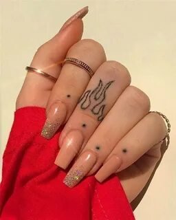 Тату на пальце: тренды для девушек - VeAn Tattoo